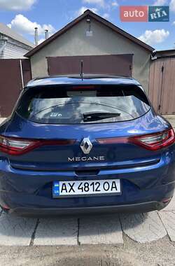 Хетчбек Renault Megane 2016 в 