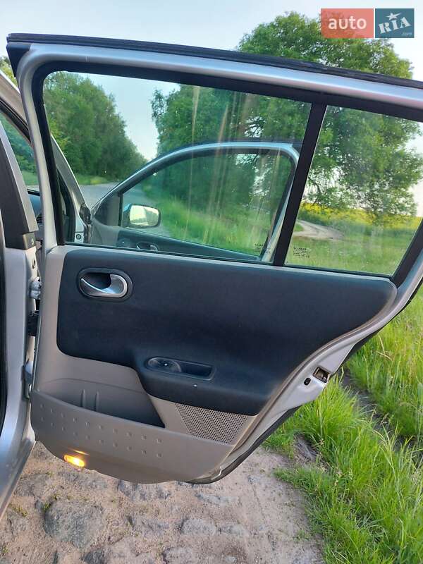 Хэтчбек Renault Megane 2005 в Литине