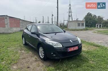 Хэтчбек Renault Megane 2010 в 