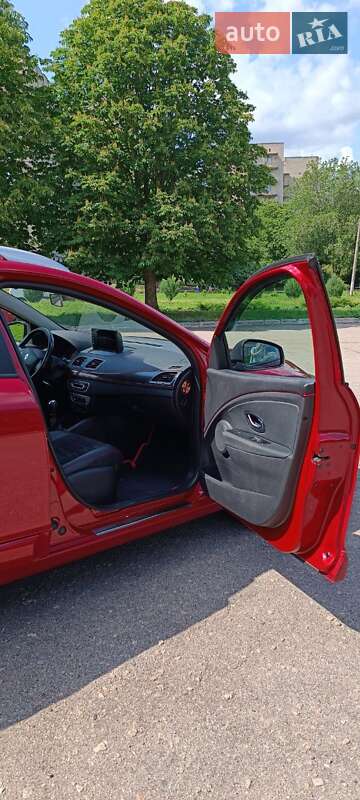 Універсал Renault Megane 2015 в Лозовій