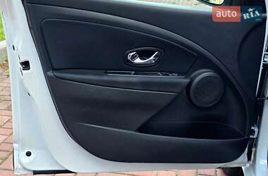Хетчбек Renault Megane 2014 в 
