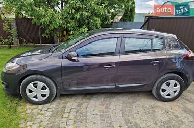 Хэтчбек Renault Megane 2015 в 