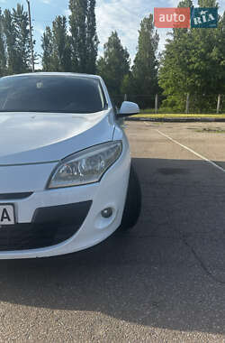 Хэтчбек Renault Megane 2009 в 