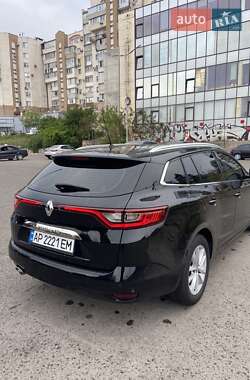 Хэтчбек Renault Megane 2016 в 