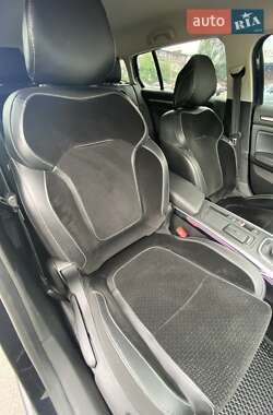 Хэтчбек Renault Megane 2016 в 