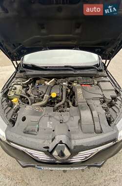 Хэтчбек Renault Megane 2016 в 