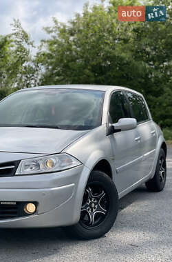 Хэтчбек Renault Megane 2008 в 