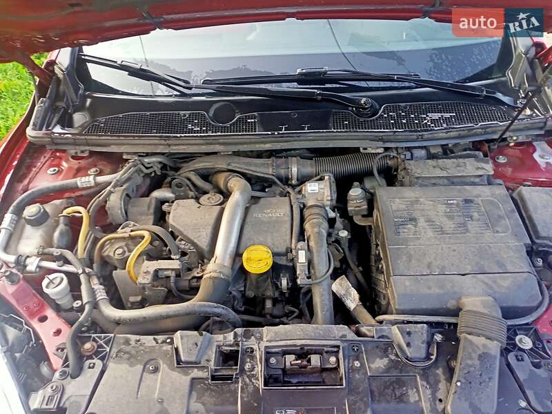Хэтчбек Renault Megane 2010 в Глухове
