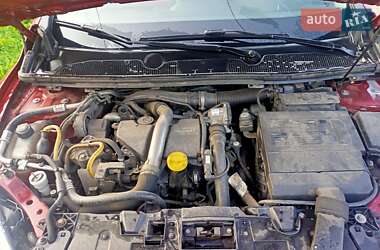 Хэтчбек Renault Megane 2010 в 