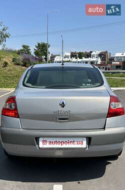 Седан Renault Megane 2005 в 