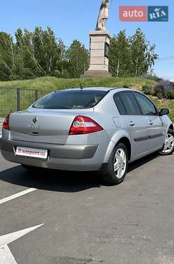 Седан Renault Megane 2005 в 