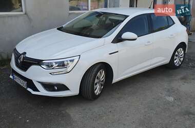 Хэтчбек Renault Megane 2018 в 