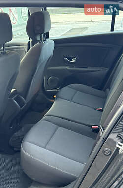 Универсал Renault Megane 2011 в 