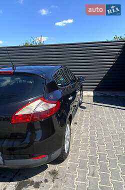 Хэтчбек Renault Megane 2009 в 