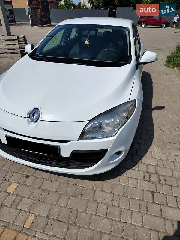Хэтчбек Renault Megane 2011 в Умани