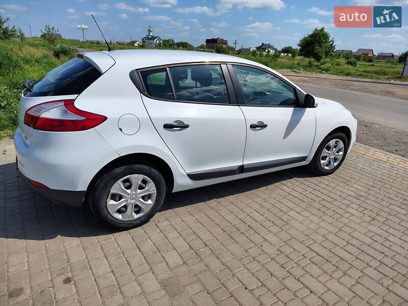 Хэтчбек Renault Megane 2011 в Умани