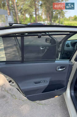 Седан Renault Megane 2006 в 