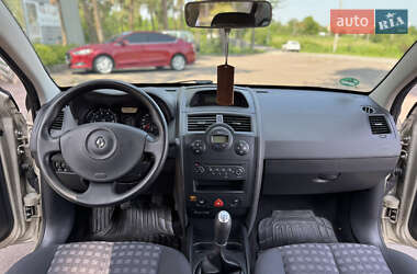 Седан Renault Megane 2006 в 