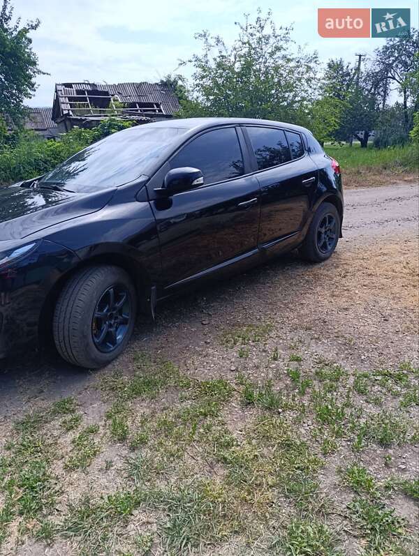 Хетчбек Renault Megane 2014 в П'ятихатках