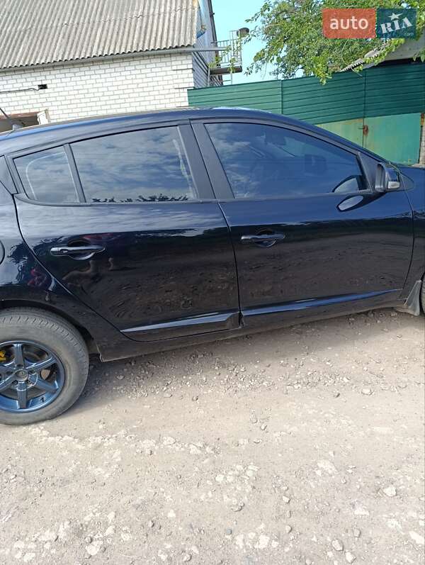 Хетчбек Renault Megane 2014 в П'ятихатках