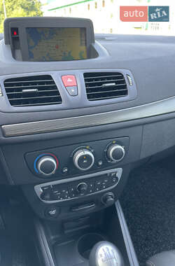 Хэтчбек Renault Megane 2009 в 