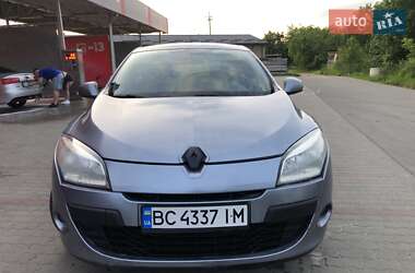 Хэтчбек Renault Megane 2010 в 