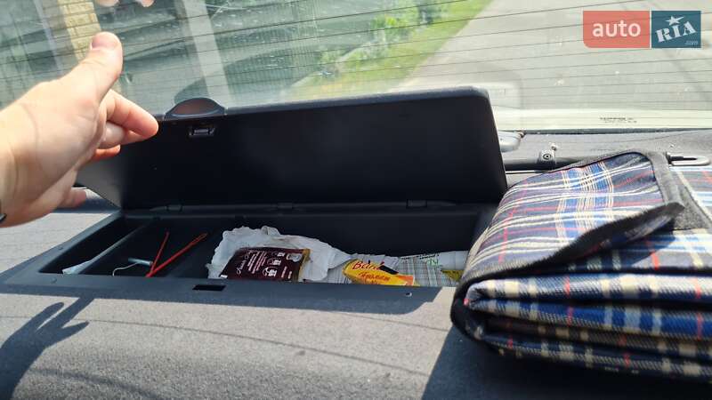 Седан Renault Megane 2006 в Броварах фото 50 Седан Renault Megane 2006 в Броварах