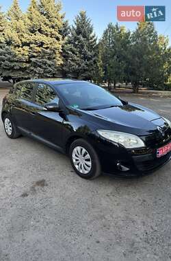 Хэтчбек Renault Megane 2011 в Вознесенске