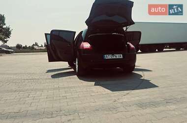 Хэтчбек Renault Megane 2004 в 