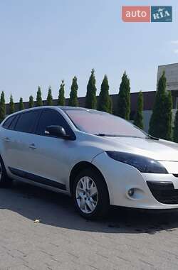 Универсал Renault Megane 2011 в Надворной