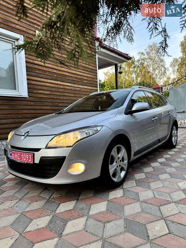 Универсал Renault Megane 2011 в Котельве