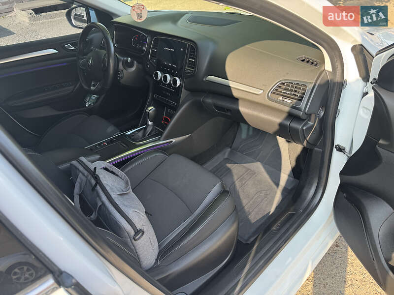 Седан Renault Megane 2022 в Львове