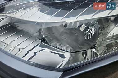 Хэтчбек Renault Megane 2010 в 