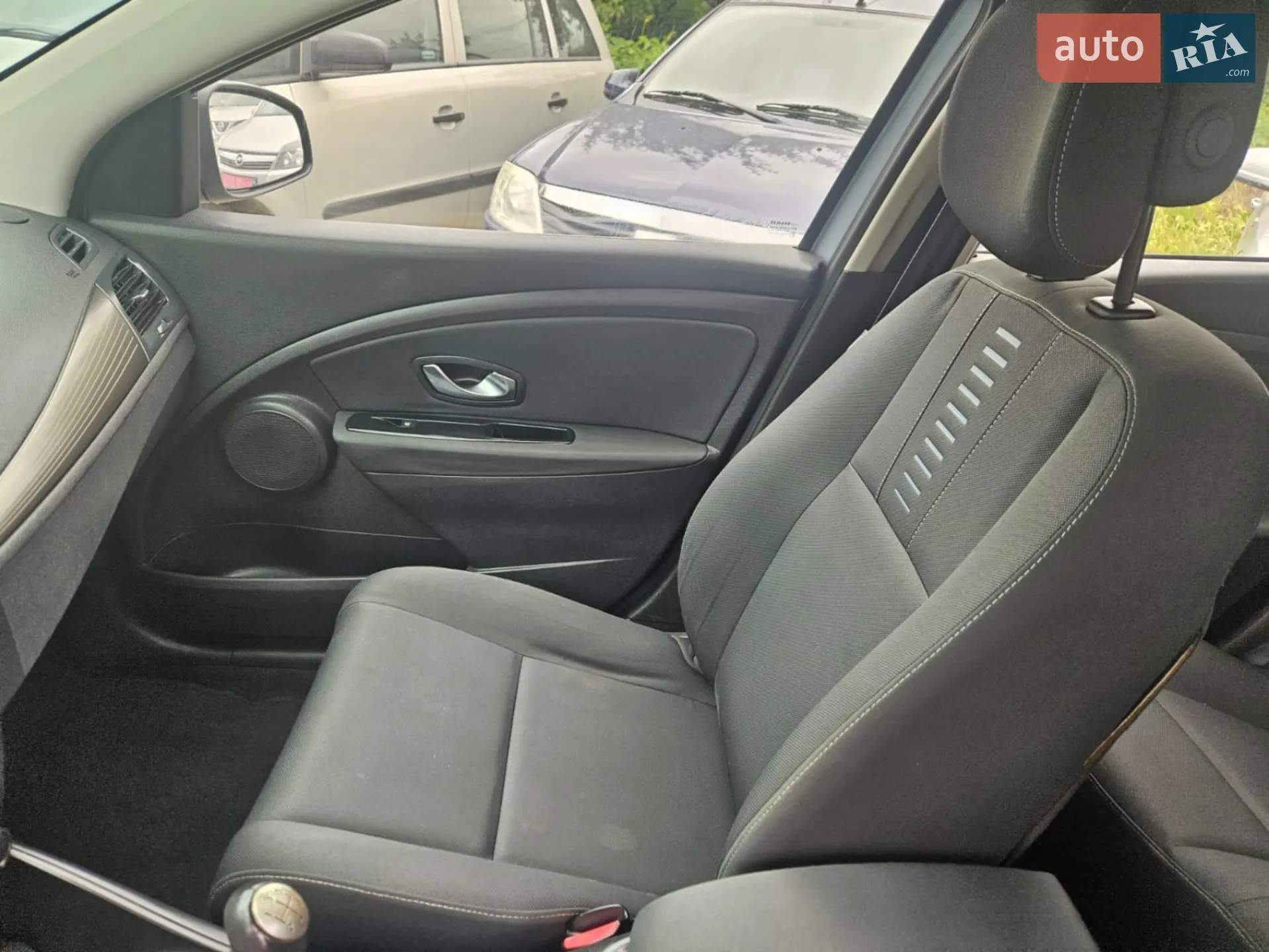 2010 Renault Megane - мініатюра 9