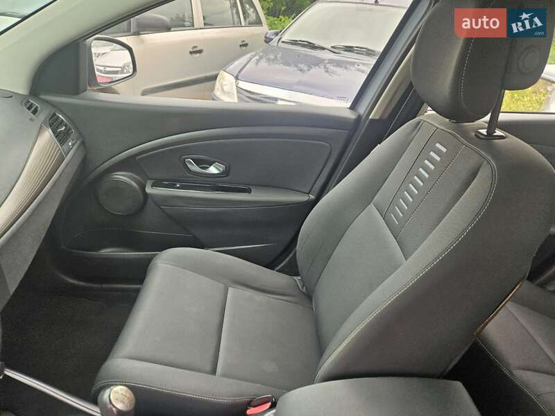 Хэтчбек Renault Megane 2010 в Виннице