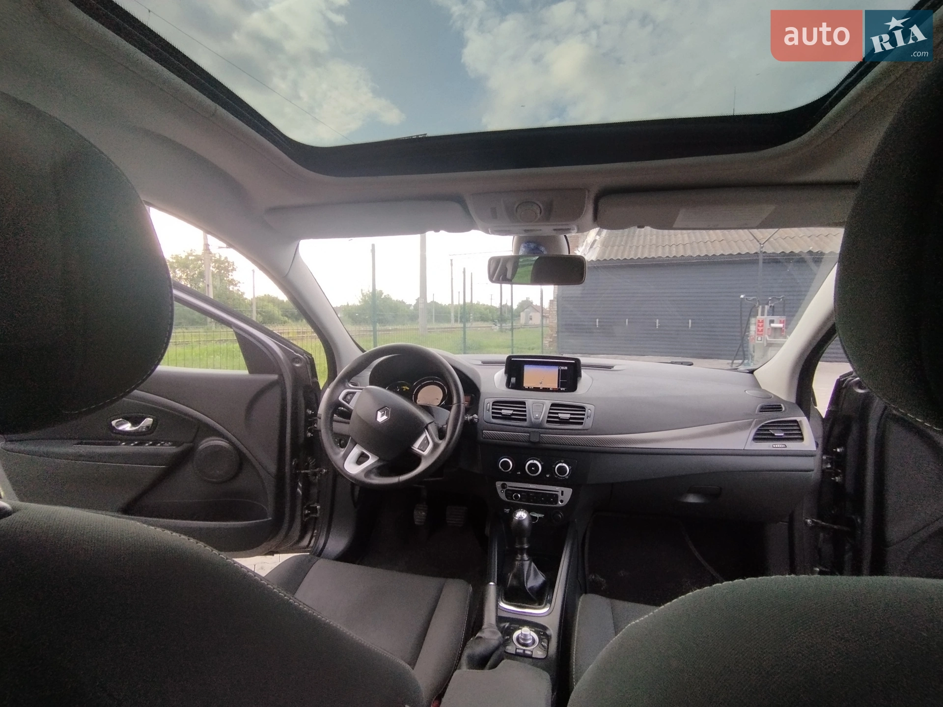 2012 Renault Megane - мініатюра 8