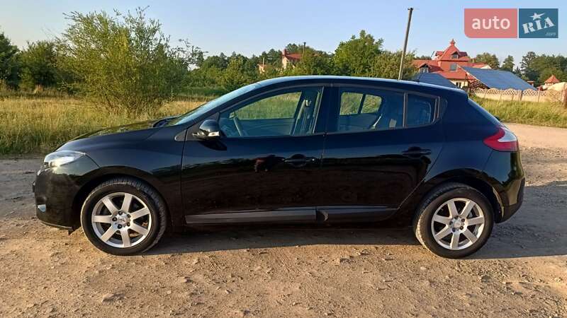 Хетчбек Renault Megane 2012 в Івано-Франківську фото 12 Хетчбек Renault Megane 2012 в Івано-Франківську