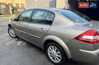 Седан Renault Megane 2009 в 