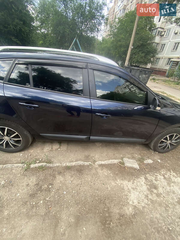 Хэтчбек Renault Megane 2009 в Запорожье фото 6 Хэтчбек Renault Megane 2009 в Запорожье