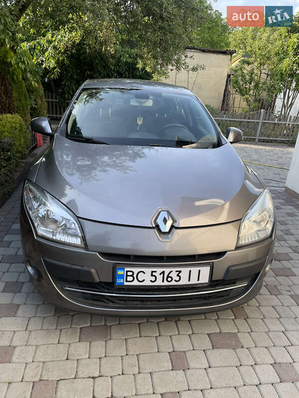 Хэтчбек Renault Megane 2011 в Львове
