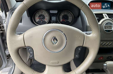 Хэтчбек Renault Megane 2007 в 