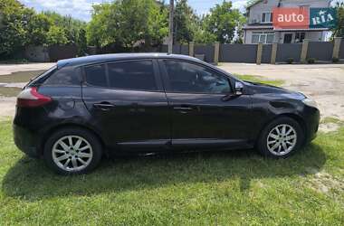 Хэтчбек Renault Megane 2009 в 