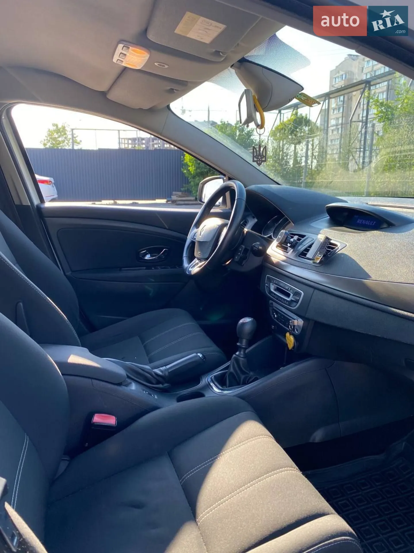 2015 Renault Megane - мініатюра 16