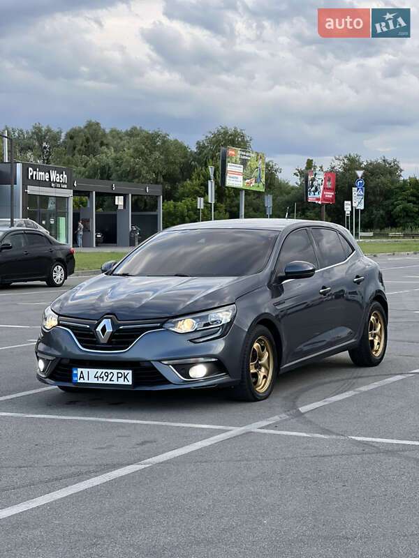 Хэтчбек Renault Megane 2016 в Киеве