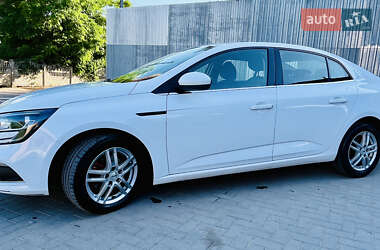 Седан Renault Megane 2018 в Софіївській Борщагівці