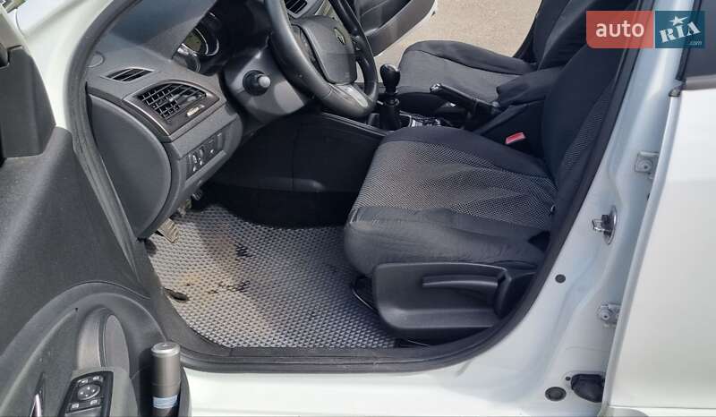 Хэтчбек Renault Megane 2014 в Киеве