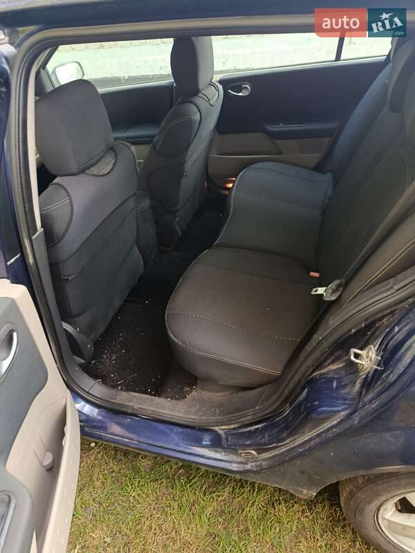 Универсал Renault Megane 2004 в Житомире фото 4 Универсал Renault Megane 2004 в Житомире
