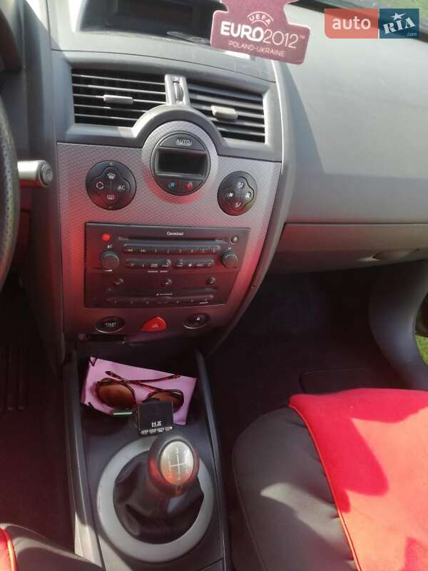 Универсал Renault Megane 2004 в Новояворовске