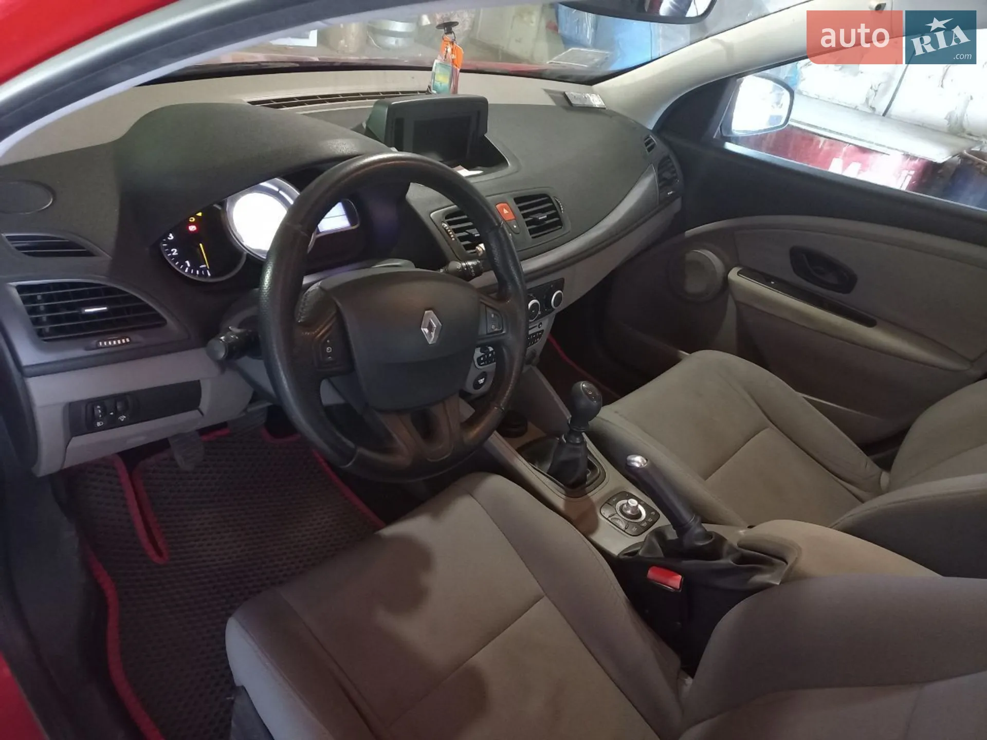 2010 Renault Megane - мініатюра 3