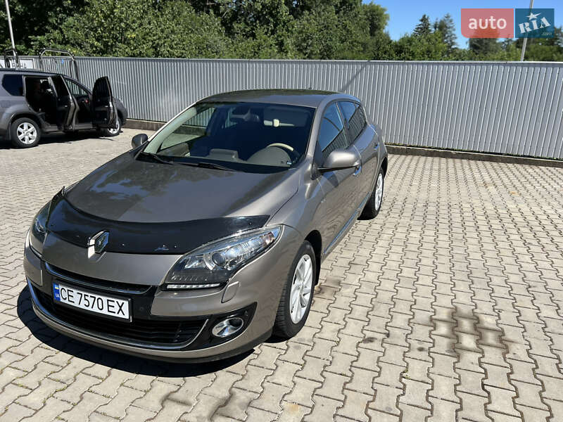 Хэтчбек Renault Megane 2012 в Новоселице